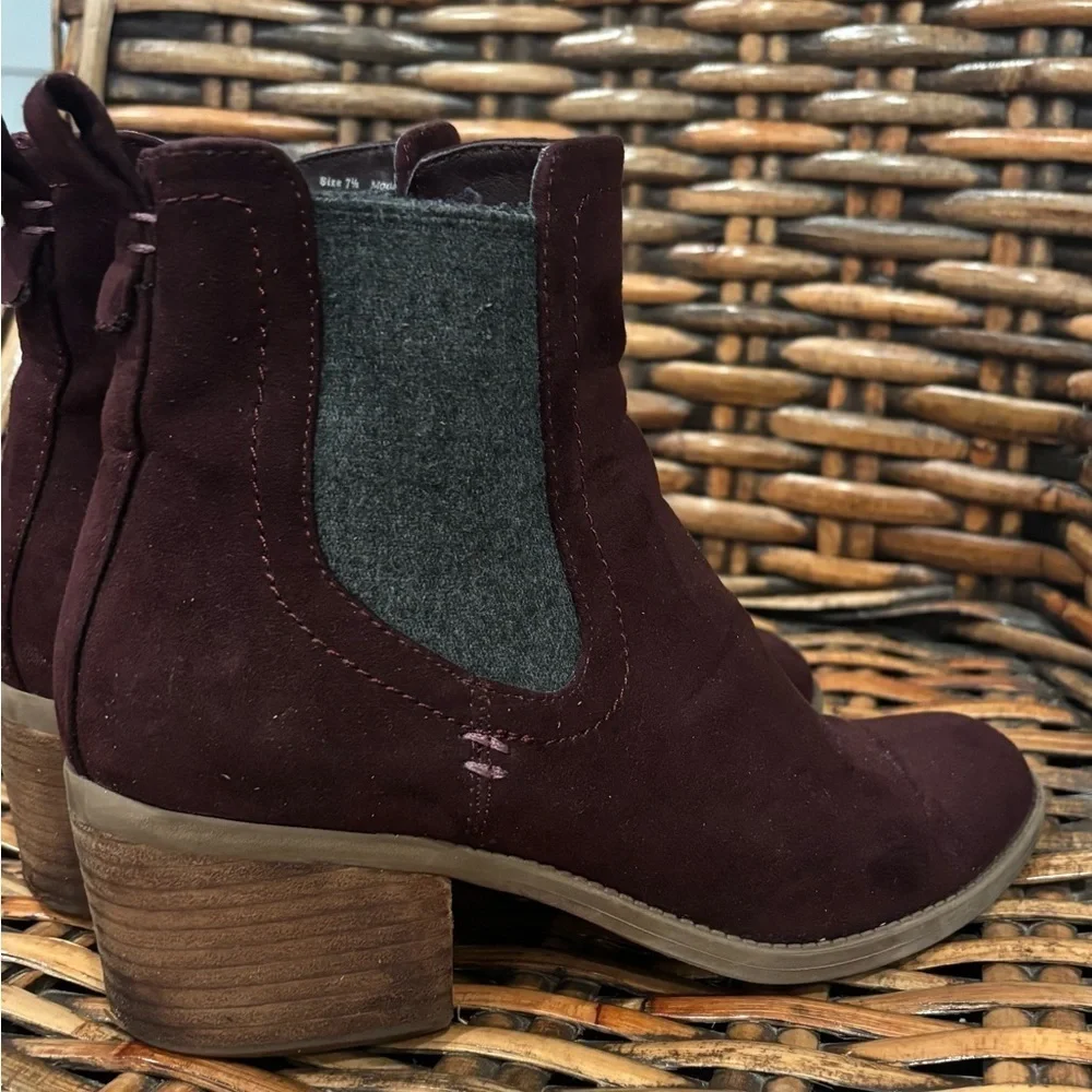 DV by Dolce Vita Burgundy Ankle Boots